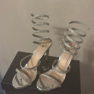 Windsor heels